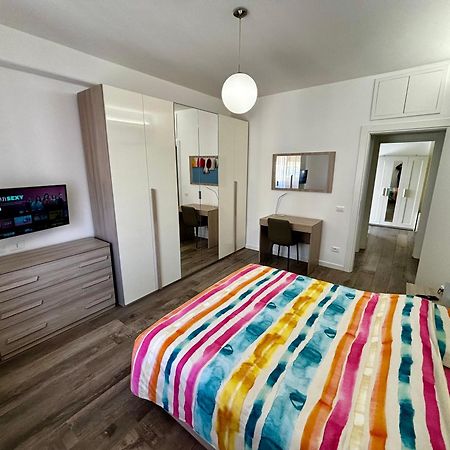 Casa Magrini - Intero Appartamento In Roma Marconi Экстерьер фото